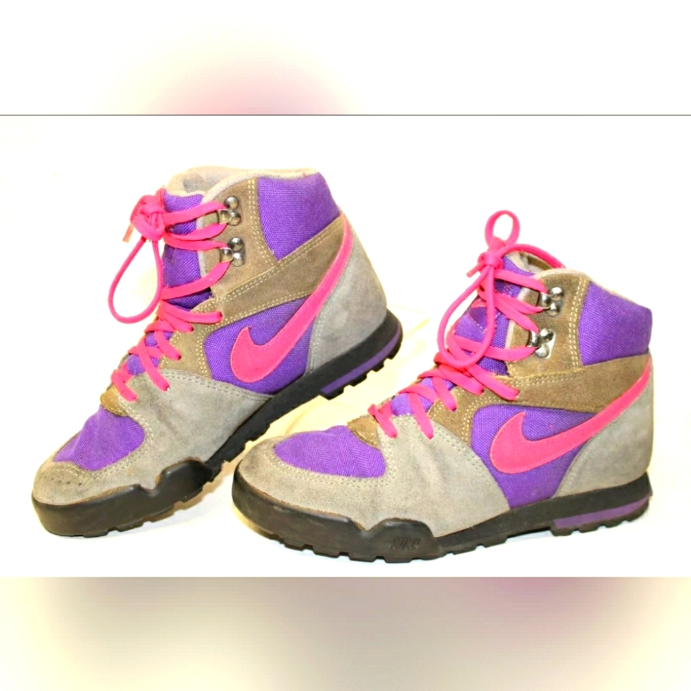 Nike VINTAGE ACG Bandolier Mid Hiker Womens Size 6.5 37.5 Sport Boots 910406 TH